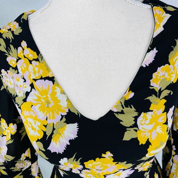 NWT LILLY START FLORAL LONG SLEEVE RUFFLE BLACK CASUAL SUMMER V Neck DRESS - Picture 2 of 4